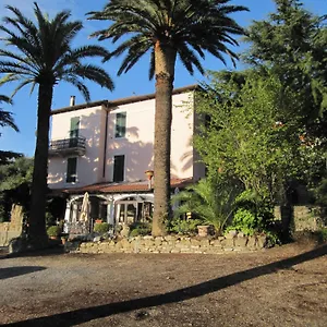 https://ristorante-il-caminetto.hotelitalianriviera.com