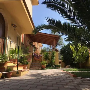 Rahal Hotel